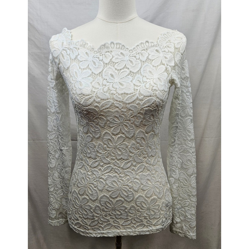NWOT PattyBoutik Women White Floral Lace Off Shoulder Blouse S Coquette Boho‎